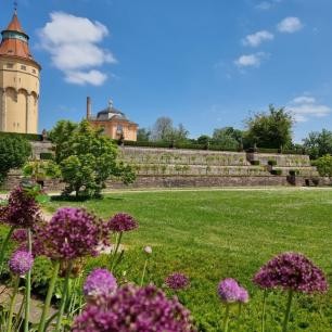 Schlossgarten im Frühling