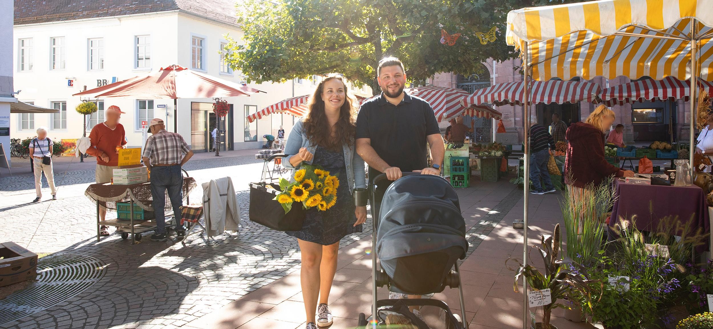 Wochenmarkt in Rastatt. Foto: Ulrike Klumpp Wochenmarkt in Rastastt